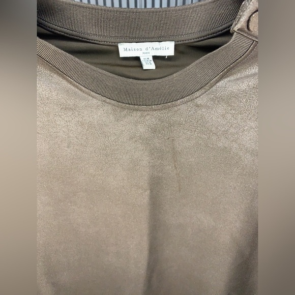 Women’s Maison d’Amélie Paris Brown Textured Shoulder Button T-Shirt Size Medium - Picture 3 of 3